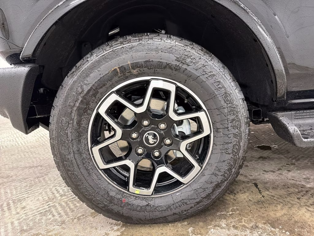 2026 SHADOW BLACK Ford Bronco Outer Banks 4X4 SUV