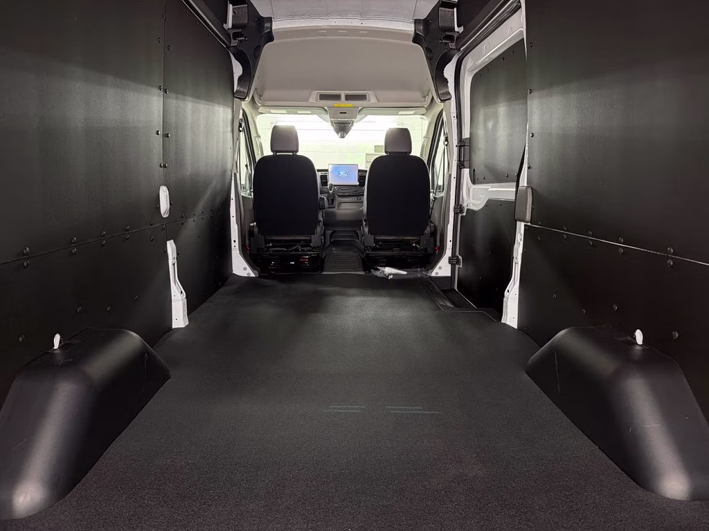 2026 OXFORD WHITE Ford Transit-250 XL RWD Van