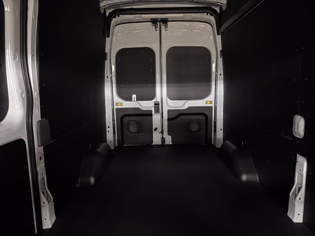 2026 OXFORD WHITE Ford Transit-250 XL RWD Van