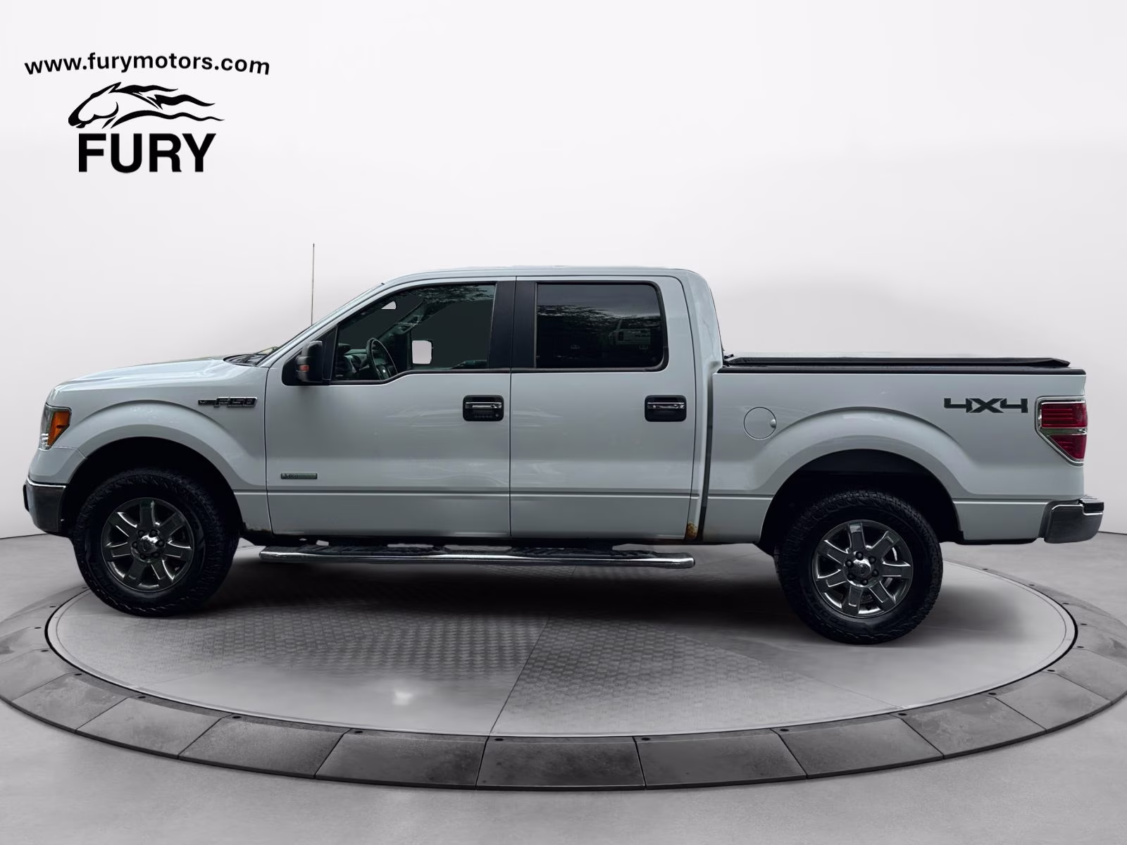 2014 Oxford White Ford F-150 XLT 4X4 Truck