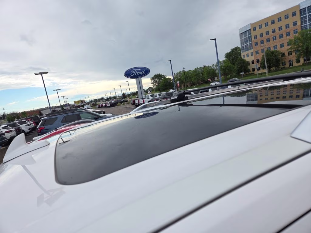 2019 White Platinum Clearcoat Metallic Lincoln Navigator L Reserve w/HD Tow Pkg & Panoramic Roof 4X4 SUV