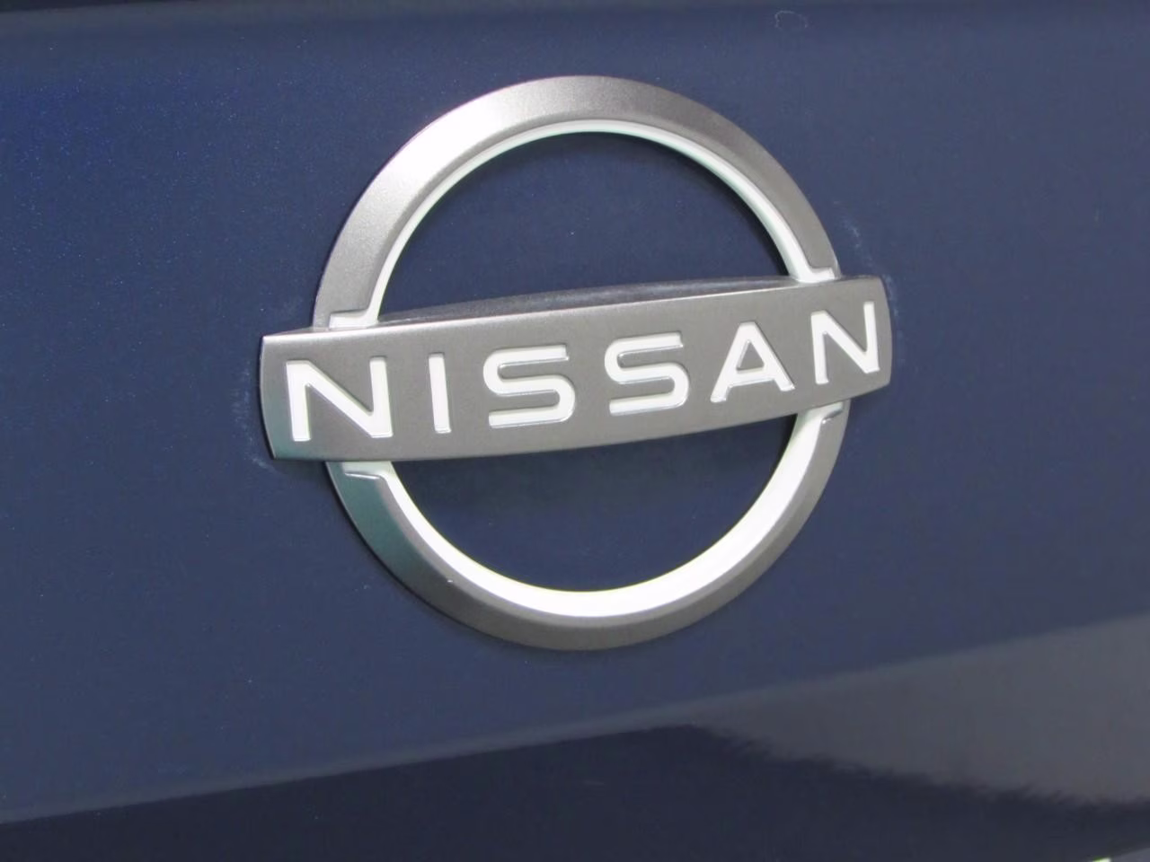 2023 Deep Blue Pearl Nissan Altima 2.5 SR FWD Sedan