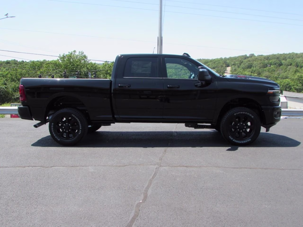 2026 Diamond Black Crystal Pearlcoat Ram 2500 Laramie 4X4 Truck