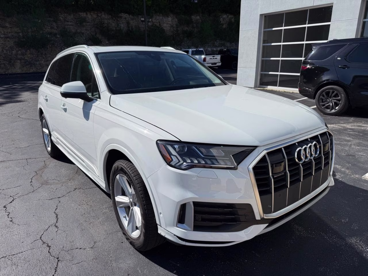 2024 Audi Q7 45 Premium Plus quattro AWD SUV