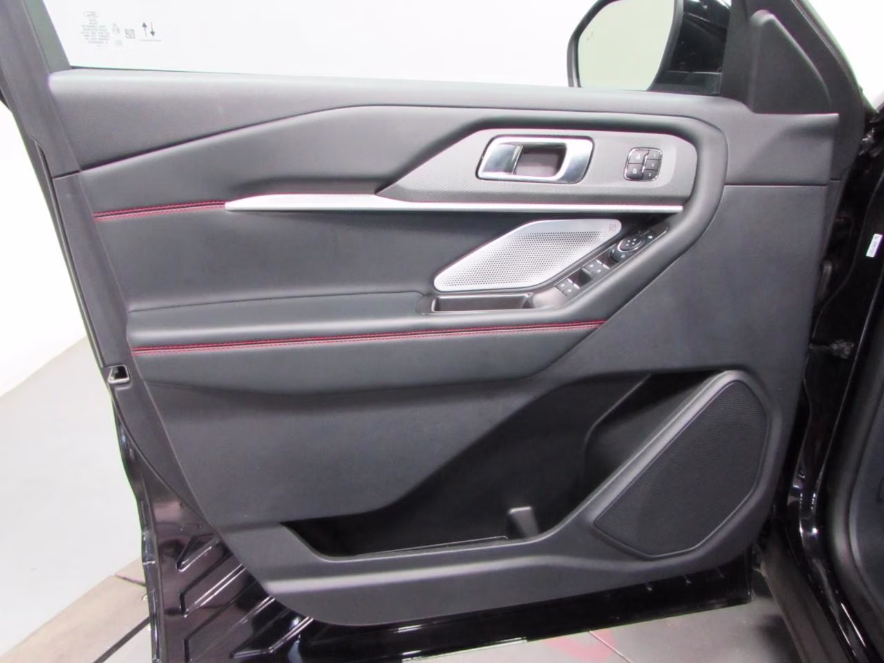 2025 Agate Black Metallic Ford Explorer ST 4X4 SUV