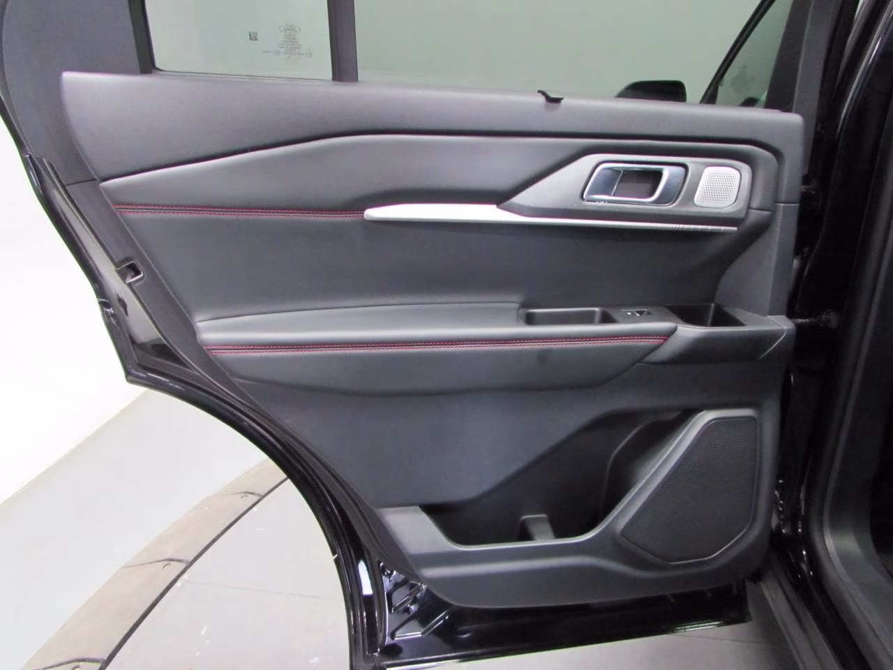 2025 Agate Black Metallic Ford Explorer ST 4X4 SUV