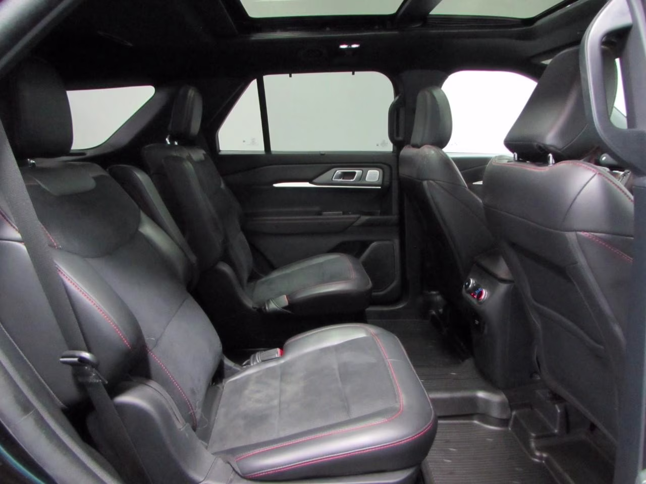 2025 Agate Black Metallic Ford Explorer ST 4X4 SUV