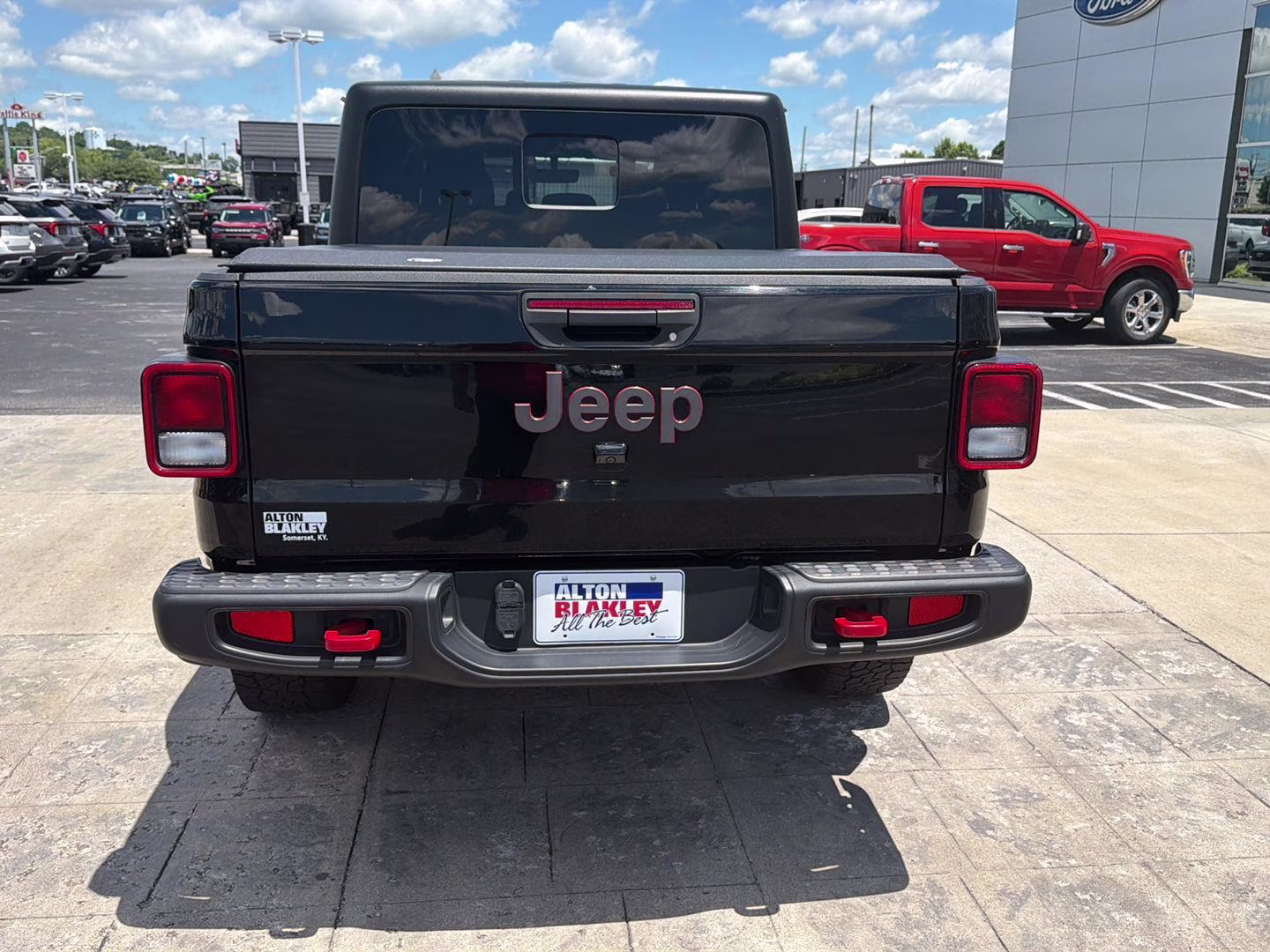 2023 Black Clearcoat Jeep Gladiator Rubicon 4X4 Truck