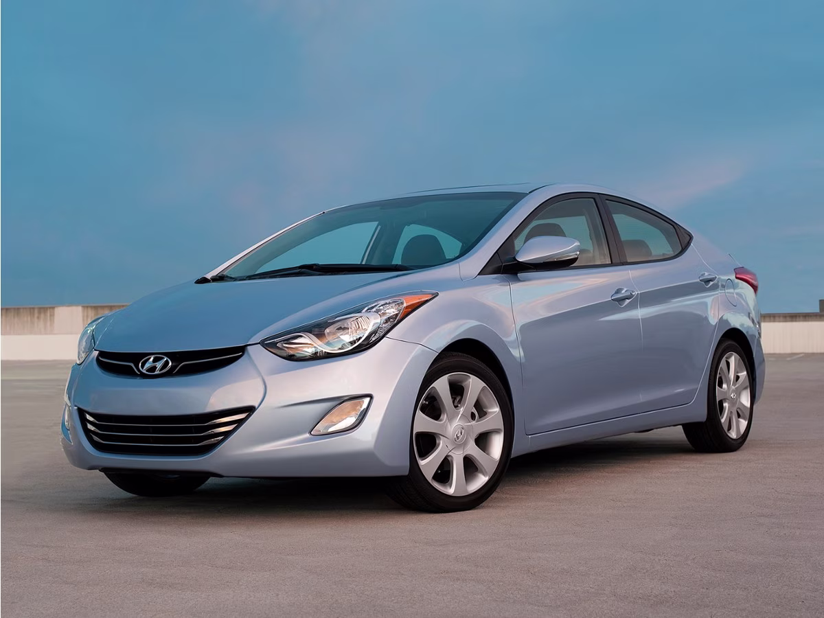2011 Radiant Silver Metallic Hyundai Elantra Limited FWD Sedan