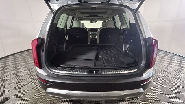 2020 Snow White Pearl Kia Telluride SX FWD SUV