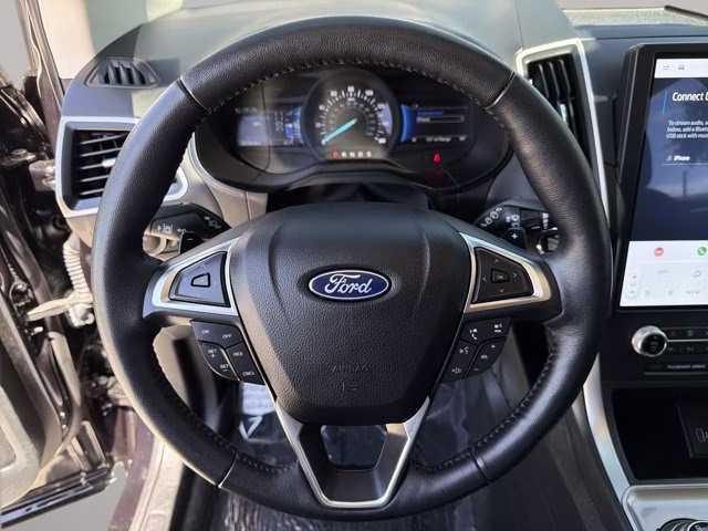 2023 Black Metallic Ford Edge SEL AWD SUV