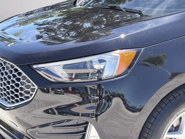 2023 Black Metallic Ford Edge SEL AWD SUV