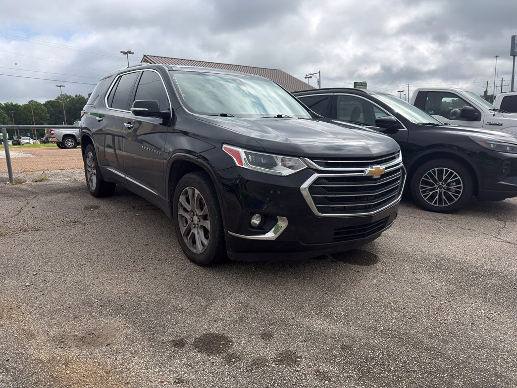 2018 Mosaic Black Metallic Chevrolet Traverse Premier FWD SUV