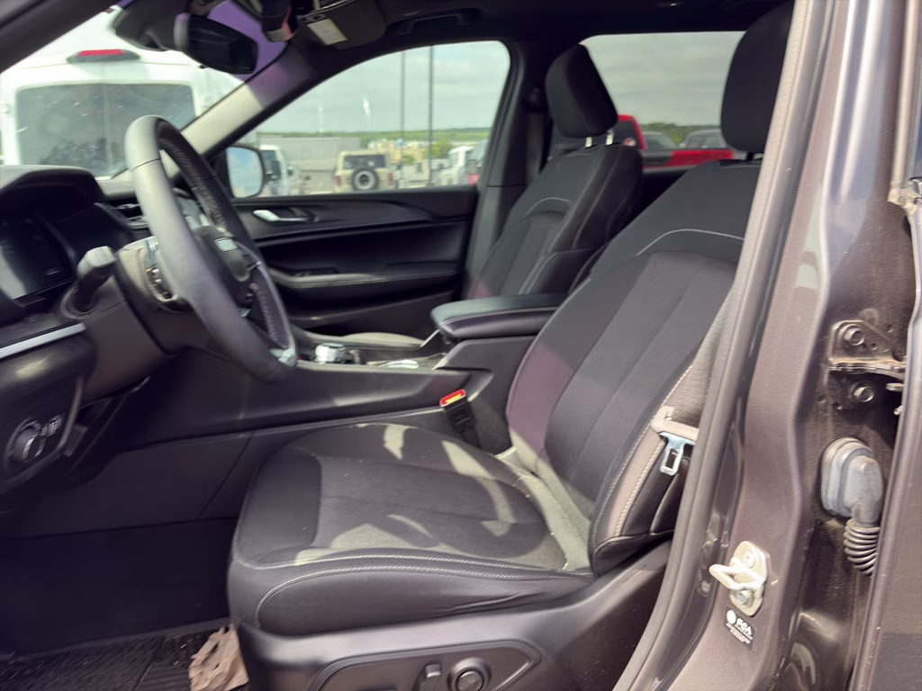 2024 Baltic Gray Metallic Clearcoat Jeep Grand Cherokee L Laredo X 4X4 SUV
