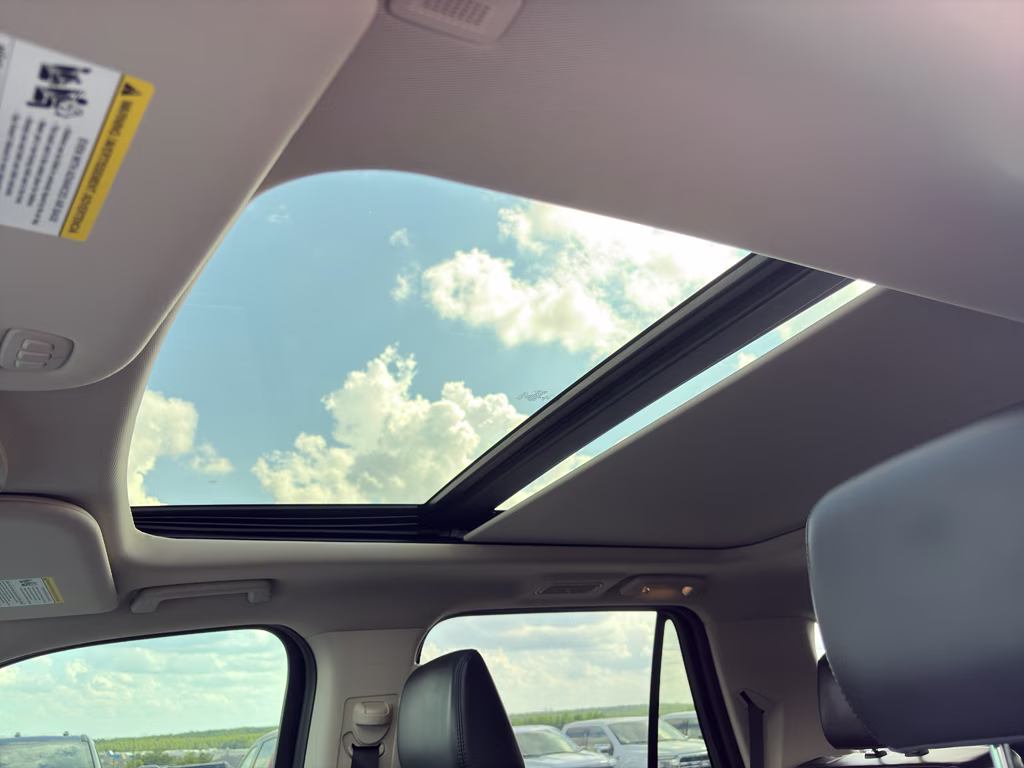 2023 OXFORD WHITE Ford Expedition XLT RWD SUV