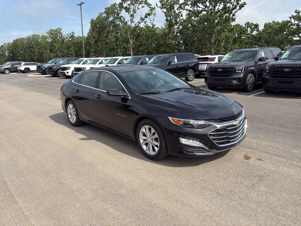 2020 Mosaic Black Metallic Chevrolet Malibu LT FWD Sedan