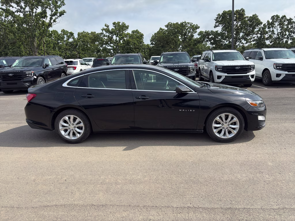 2020 Mosaic Black Metallic Chevrolet Malibu LT FWD Sedan