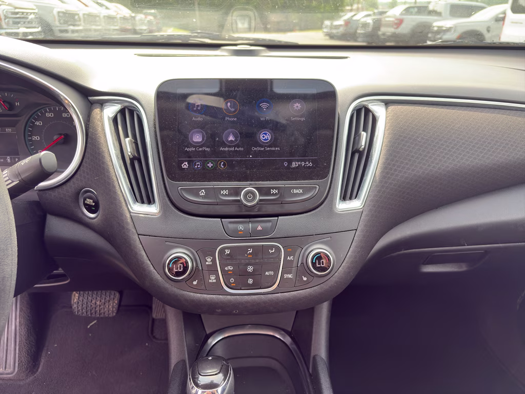 2020 Mosaic Black Metallic Chevrolet Malibu LT FWD Sedan