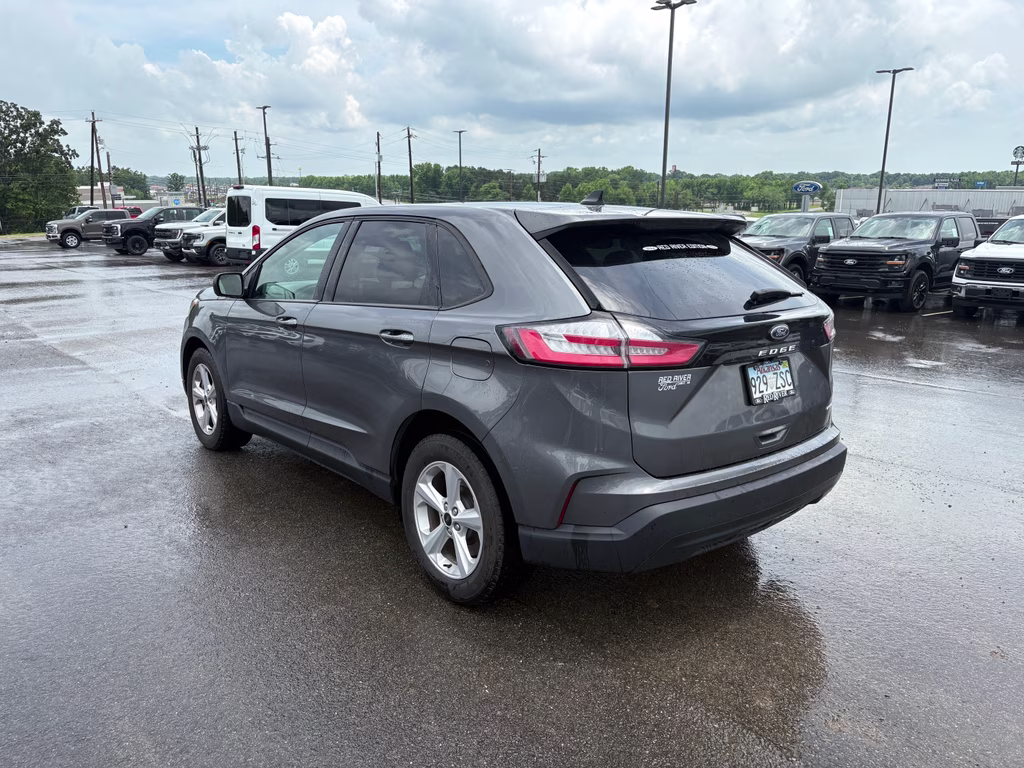 2024 Carbonized Gray Ford Edge SE AWD SUV