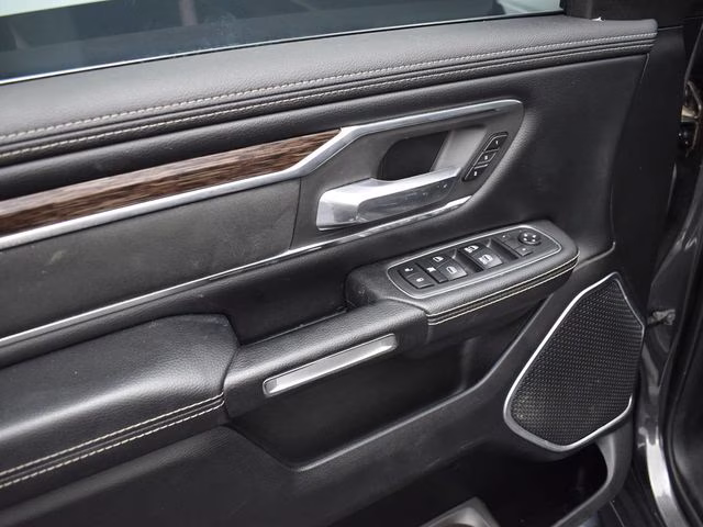 2019 Granite Crystal Metallic Clearcoat Ram 1500 Laramie RWD Truck