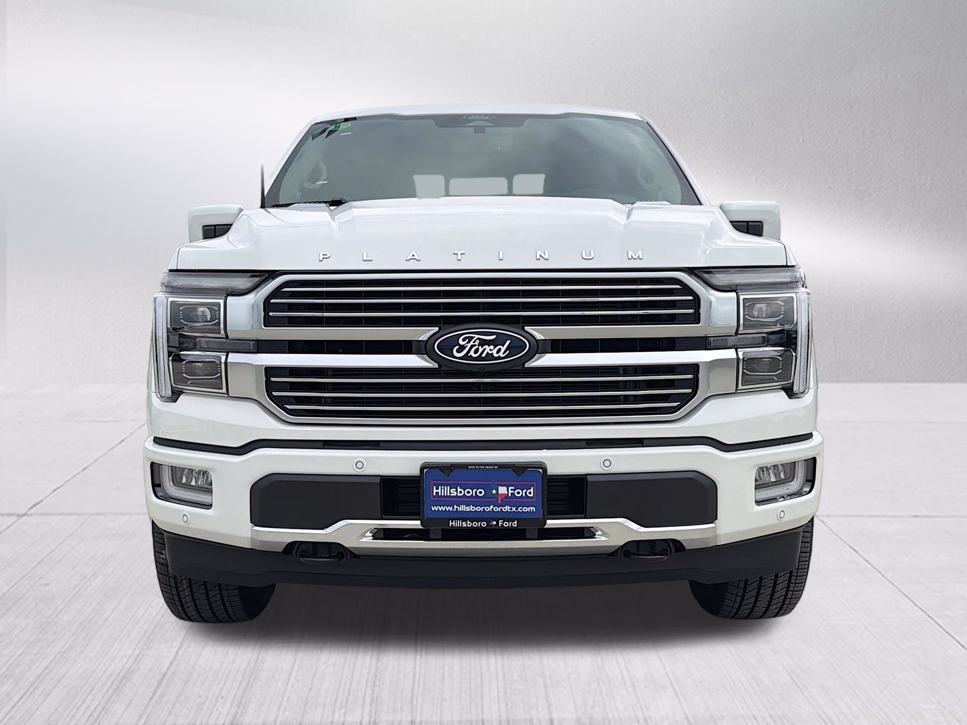 2026 Star White Metallic Tri-Coat Ford F-150 Platinum 4X4 Truck