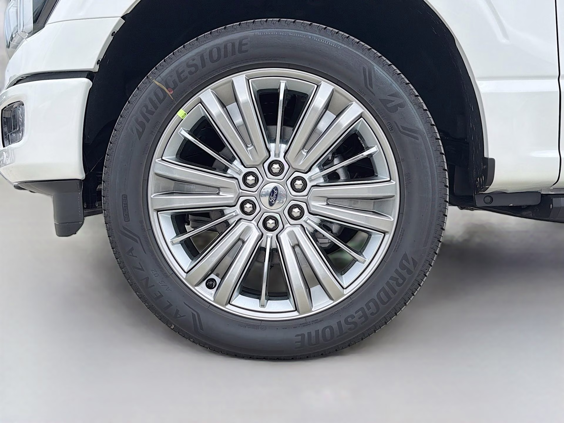 2026 Star White Metallic Tri-Coat Ford F-150 Platinum 4X4 Truck