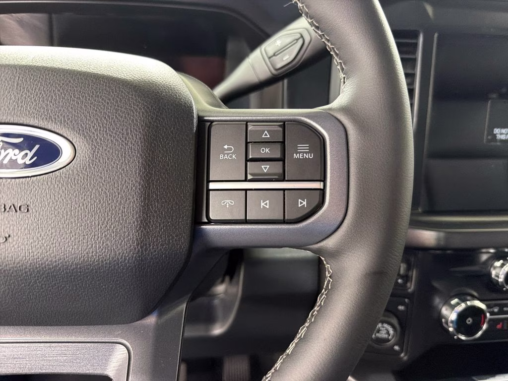 2026 AVALANCHE Ford Super Duty F-250 SRW Lariat 4X4 Truck