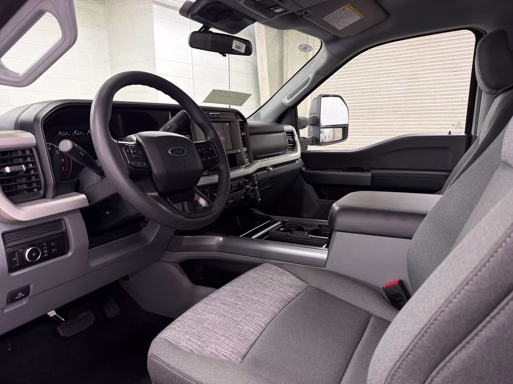 2026 AVALANCHE Ford Super Duty F-250 SRW XLT 4X4 Truck
