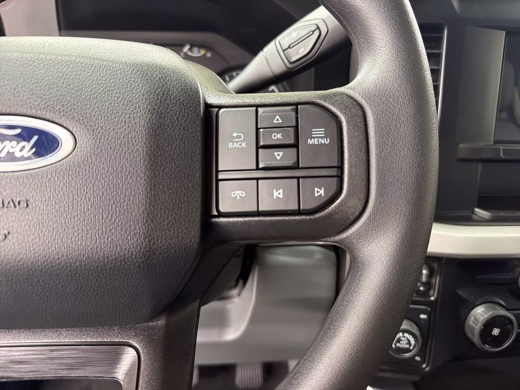 2026 AVALANCHE Ford Super Duty F-250 SRW XLT 4X4 Truck
