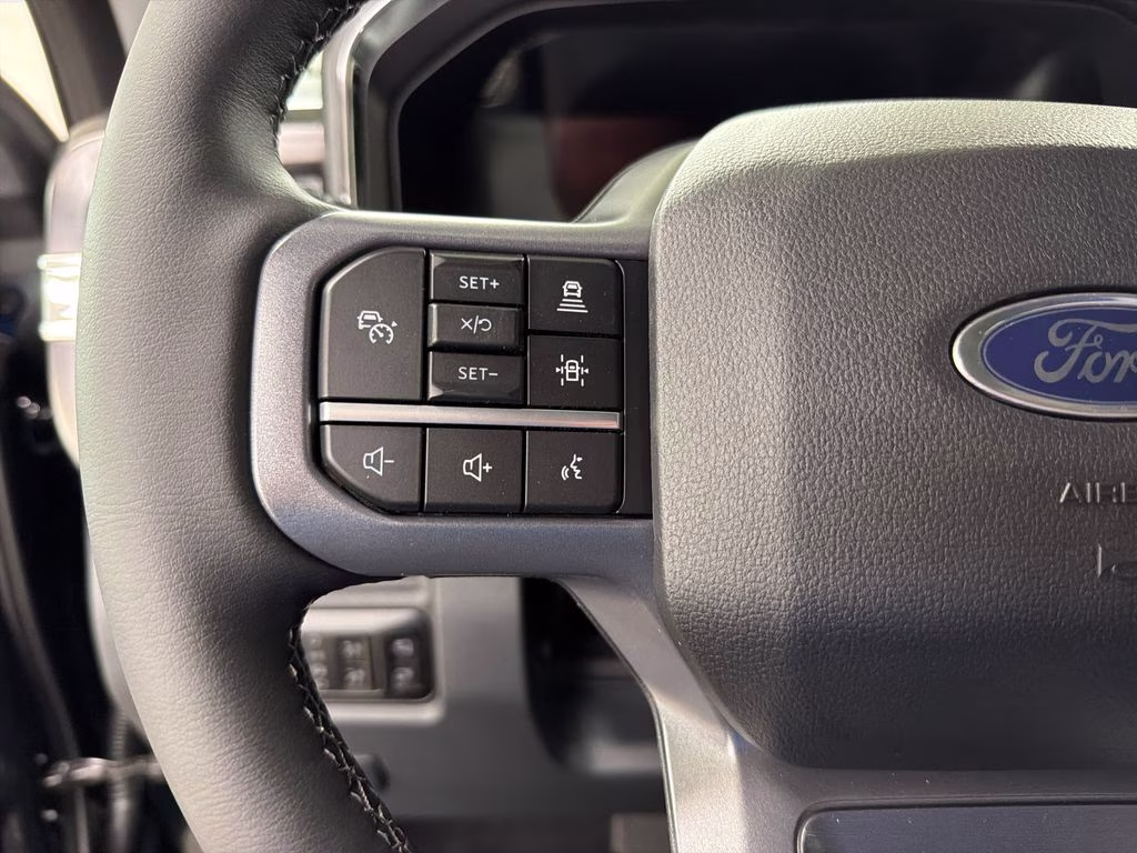 2026 AGATE BLACK Ford Super Duty F-250 SRW Lariat 4X4 Truck