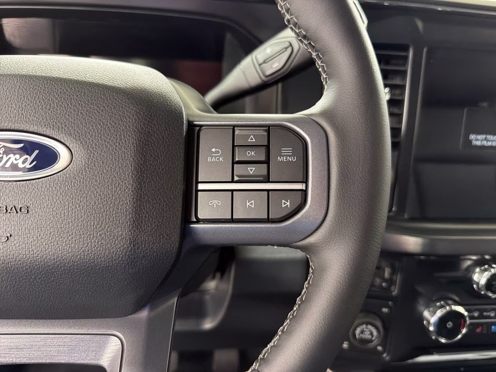 2026 AGATE BLACK Ford Super Duty F-250 SRW Lariat 4X4 Truck