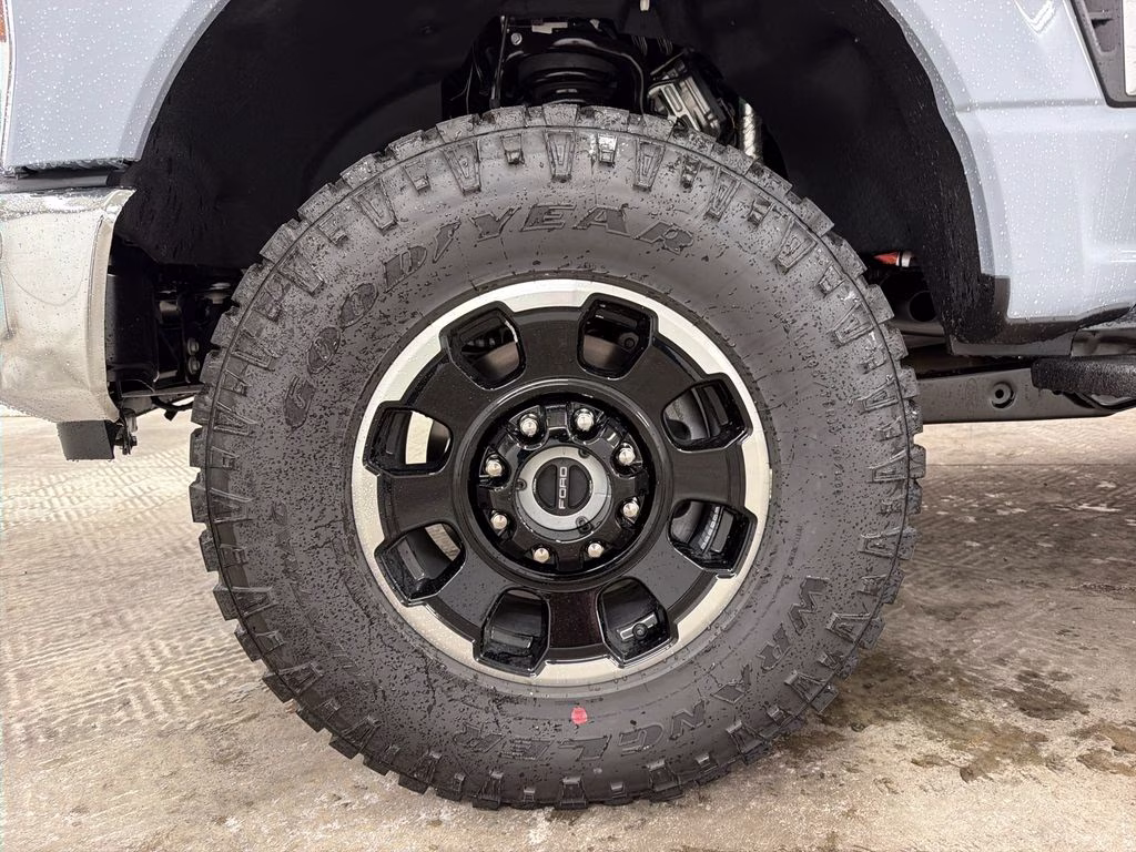 2026 GLACIER GRAY Ford Super Duty F-250 SRW Lariat 4X4 Truck