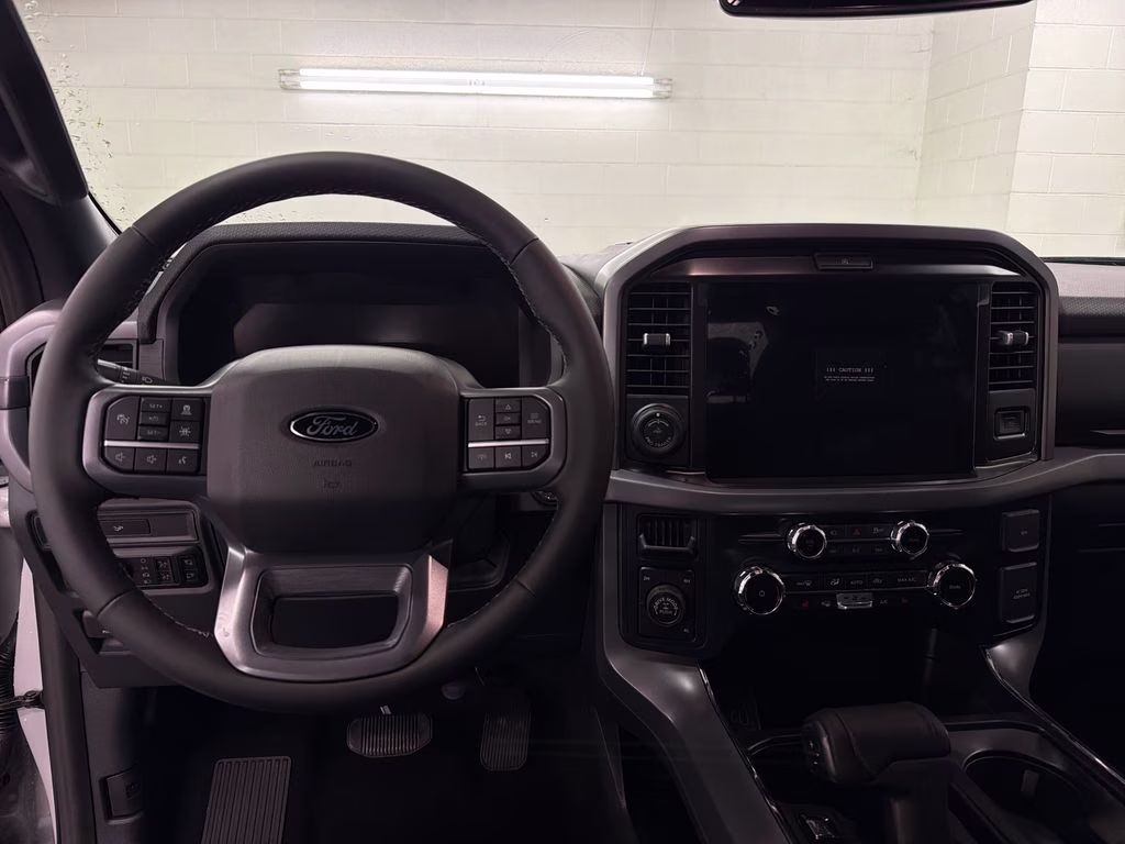 2026 AVALANCHE Ford F-150 XLT 4X4 Truck