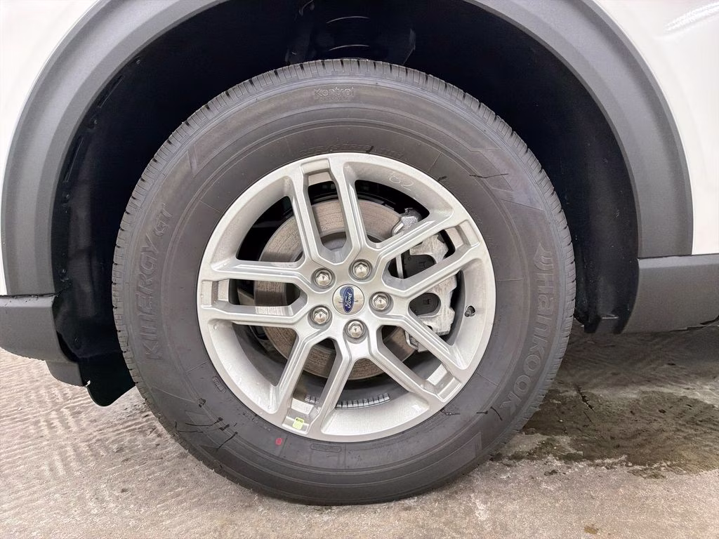2026 STAR WHITE TRI-COAT Ford Explorer Active RWD SUV