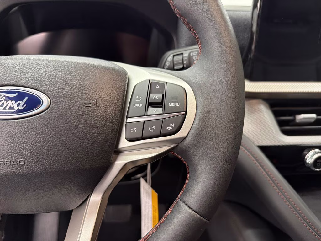 2026 STAR WHITE TRI-COAT Ford Explorer Active RWD SUV