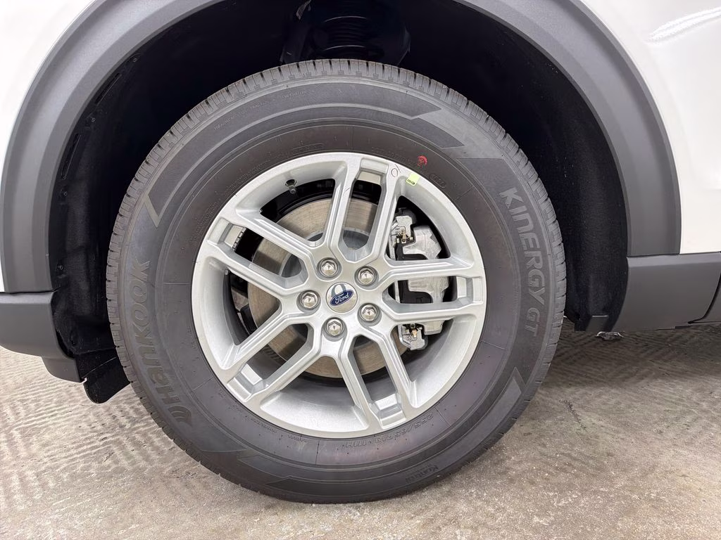 2026 STAR WHITE Ford Explorer Active RWD SUV