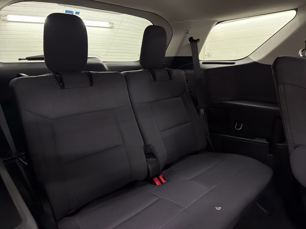 2026 STAR WHITE Ford Explorer Active RWD SUV