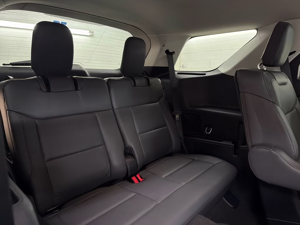 2026 STAR WHITE TRI-COAT Ford Explorer Active RWD SUV