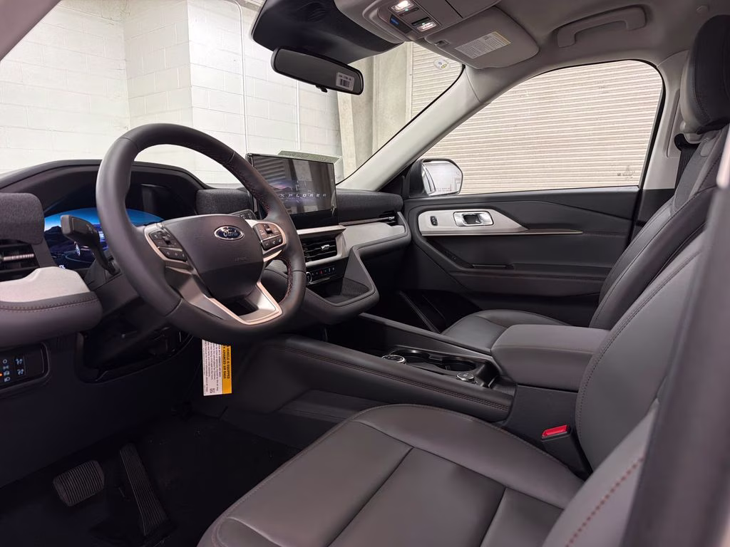 2026 STAR WHITE TRI-COAT Ford Explorer Active RWD SUV