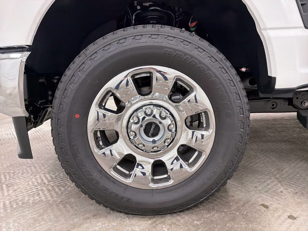 2026 STAR WHITE Ford Super Duty F-250 SRW Lariat 4X4 Truck