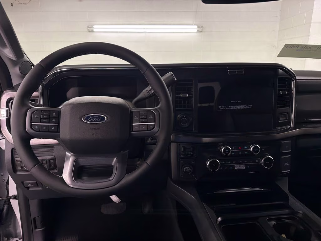 2026 AVALANCHE Ford Super Duty F-250 SRW Lariat 4X4 Truck