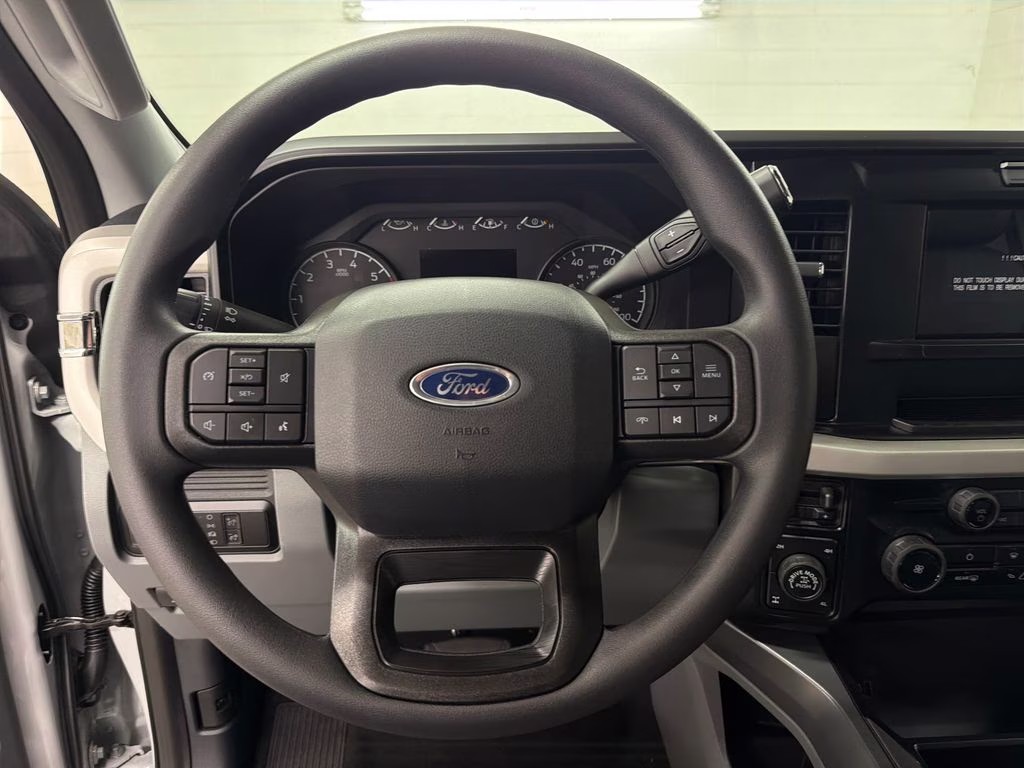 2026 AVALANCHE Ford Super Duty F-250 SRW XLT 4X4 Truck