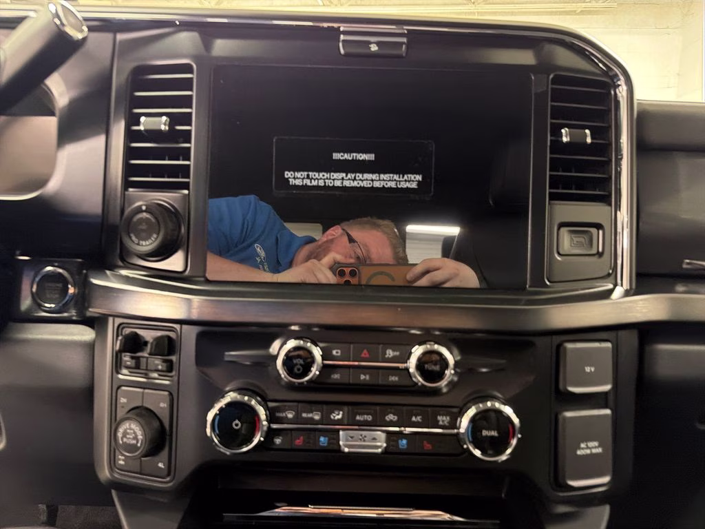 2026 AGATE BLACK Ford Super Duty F-250 SRW Lariat 4X4 Truck