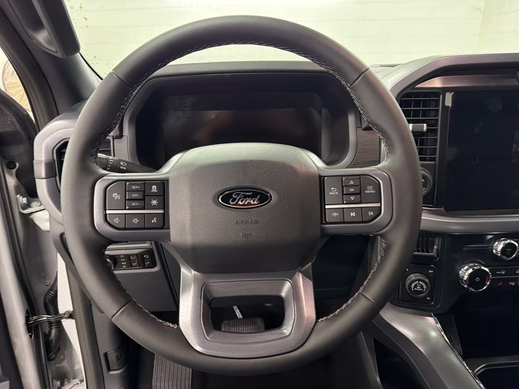 2026 AVALANCHE Ford F-150 XLT 4X4 Truck