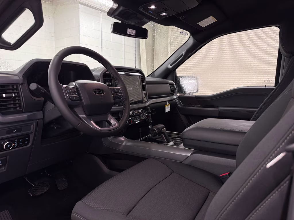 2026 AVALANCHE Ford F-150 XLT 4X4 Truck