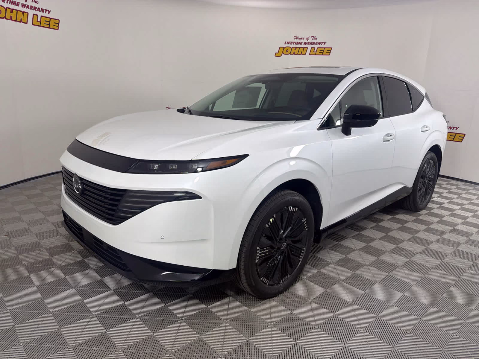 2026 Everest White Pearl Tricoat Nissan Murano Platinum AWD SUV