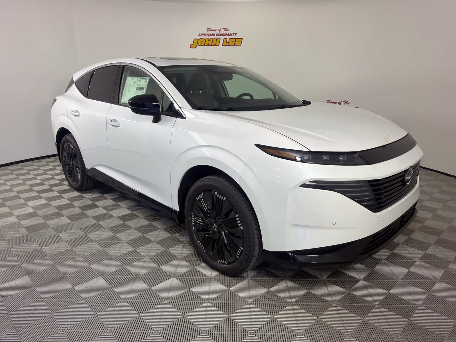 2026 Everest White Pearl Tricoat Nissan Murano Platinum AWD SUV