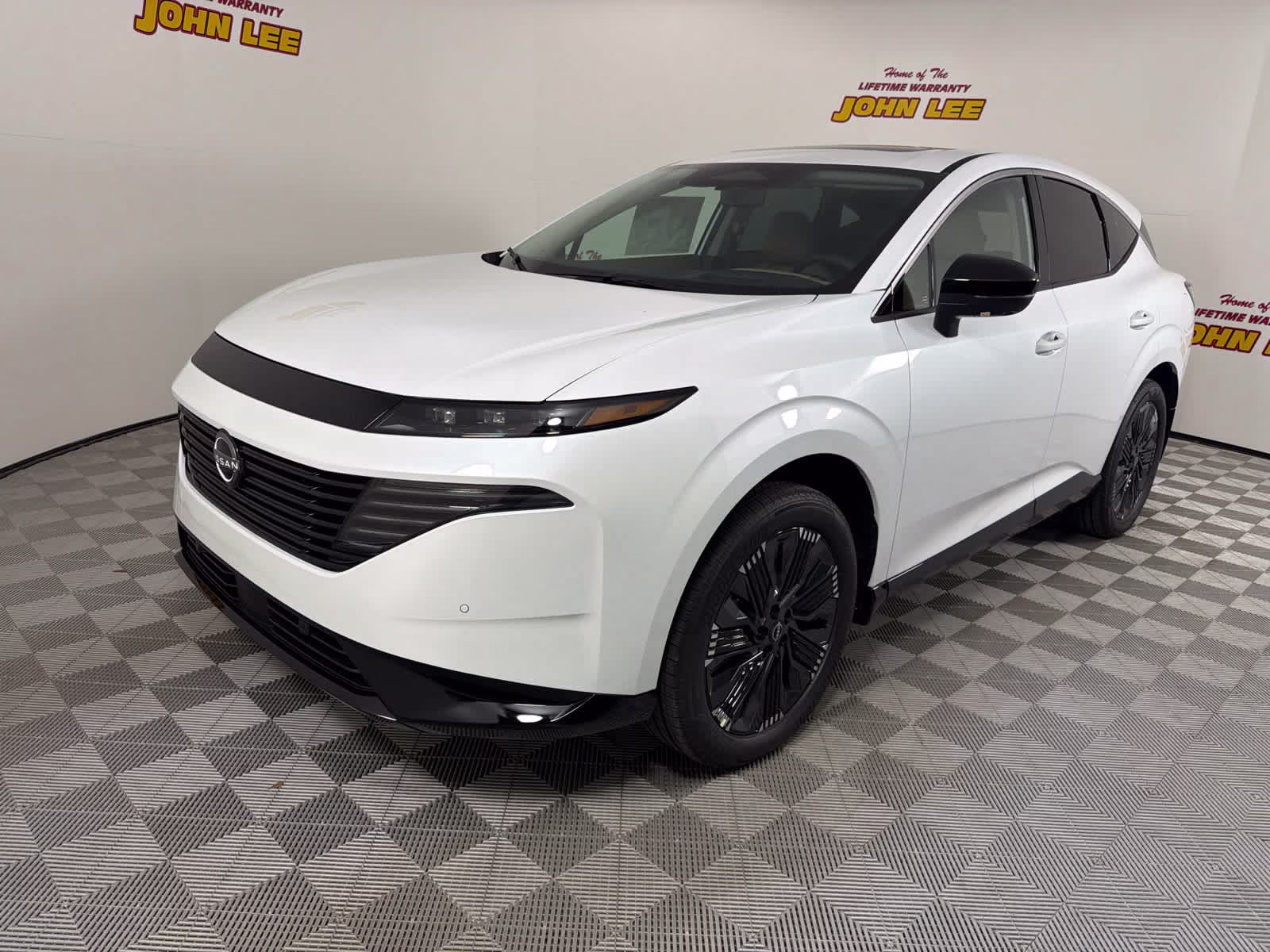 2026 Everest White Pearl Tricoat Nissan Murano Platinum AWD SUV