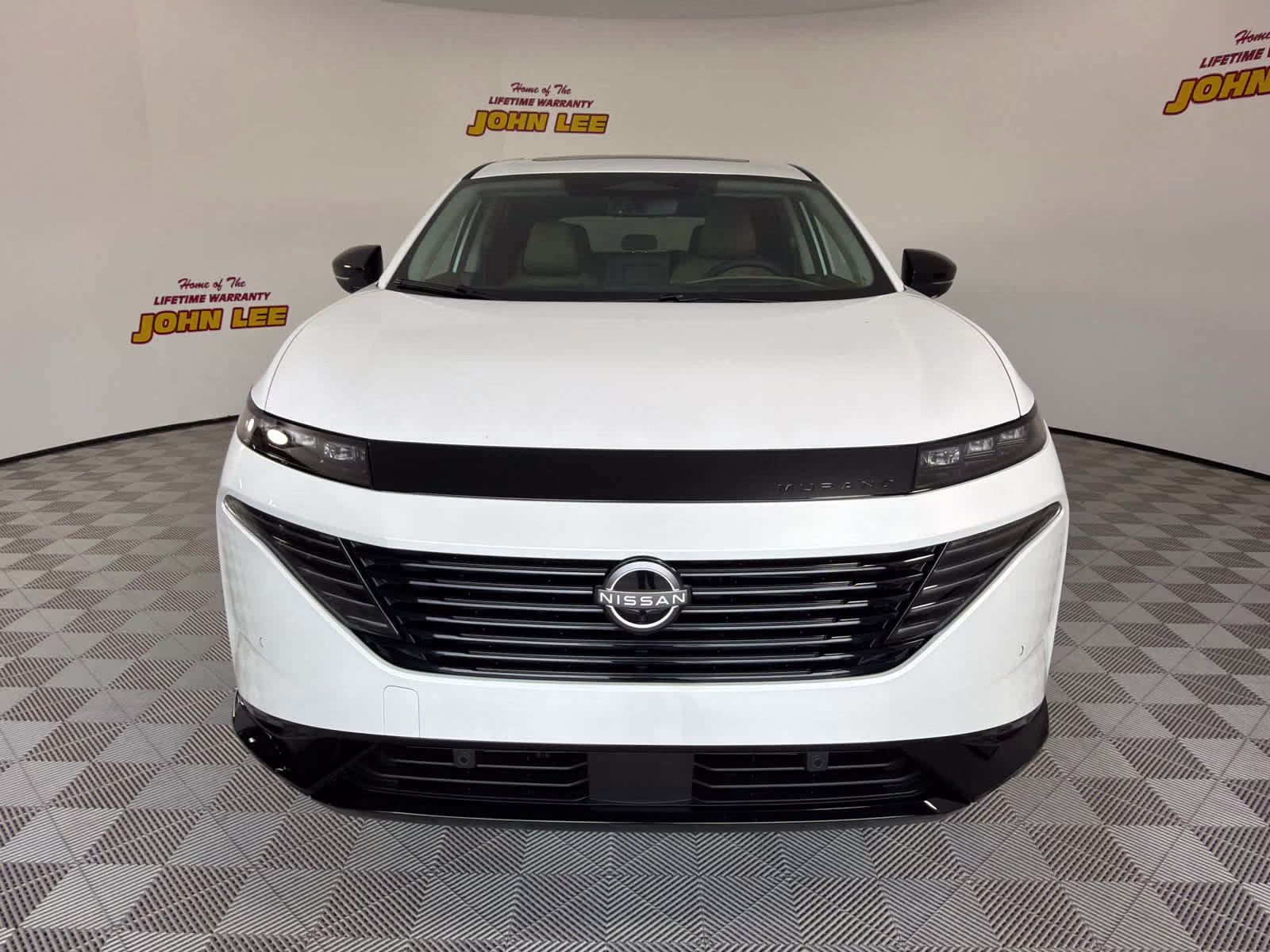2026 Everest White Pearl Tricoat Nissan Murano Platinum AWD SUV