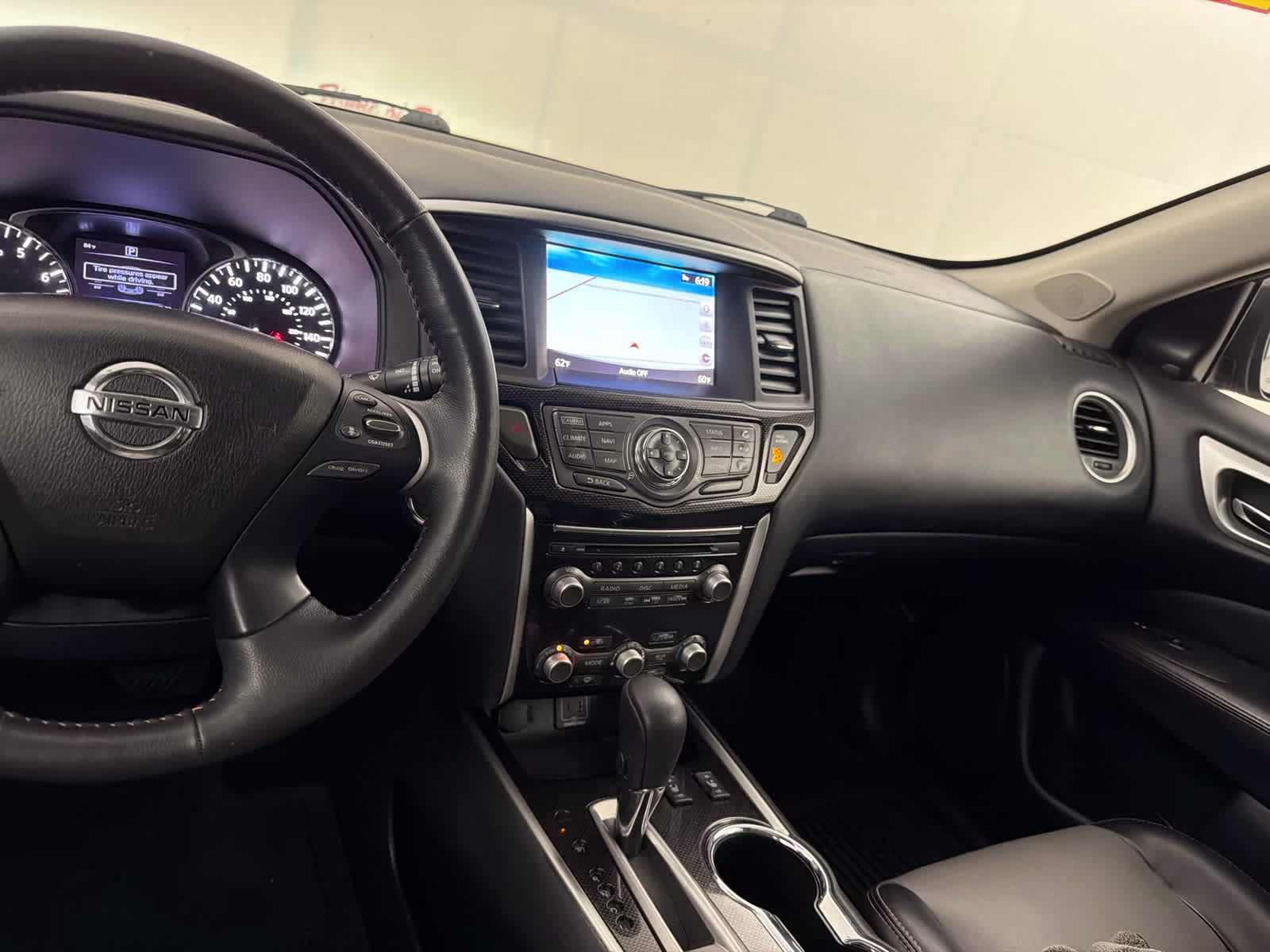 2020 Gun Metallic Nissan Pathfinder SL FWD SUV